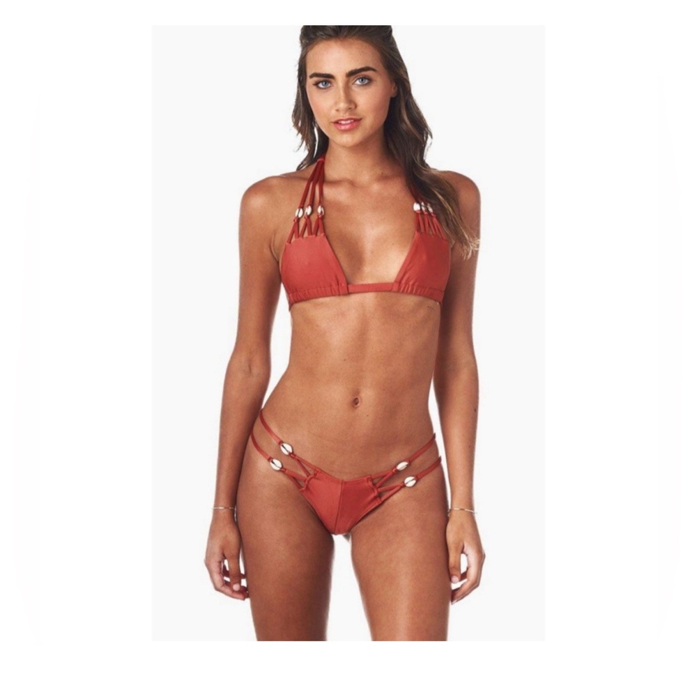 HELP ME FIND THIS BIKINI!!!